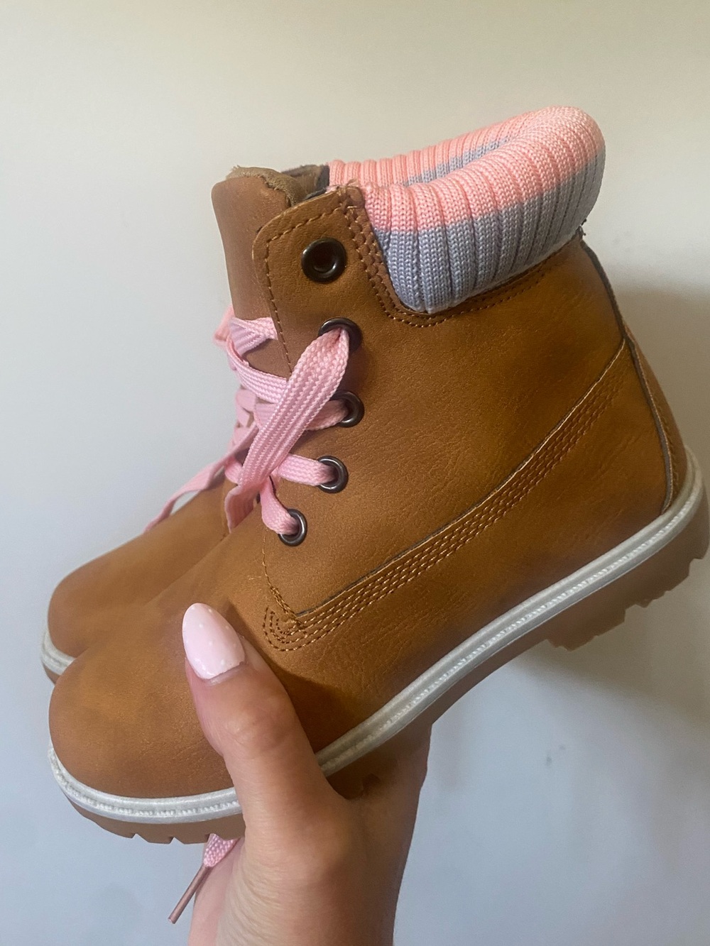 Olivia Miller Girls Boots Chunky Tan Timberland Look Size 12 Fashion